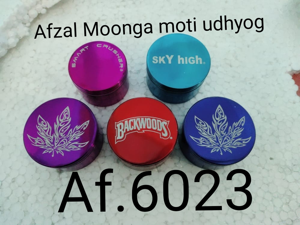 metal herb grinder