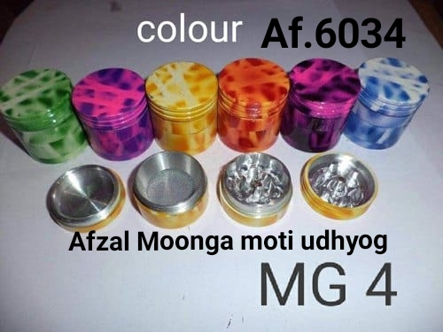 metal herb grinder