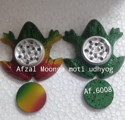 metal herb grinder
